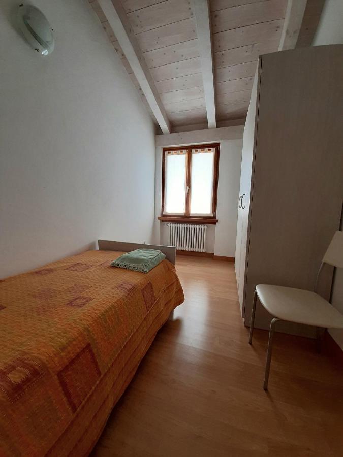 ברנצונה סול גארדה Apartment Maria מראה חיצוני תמונה